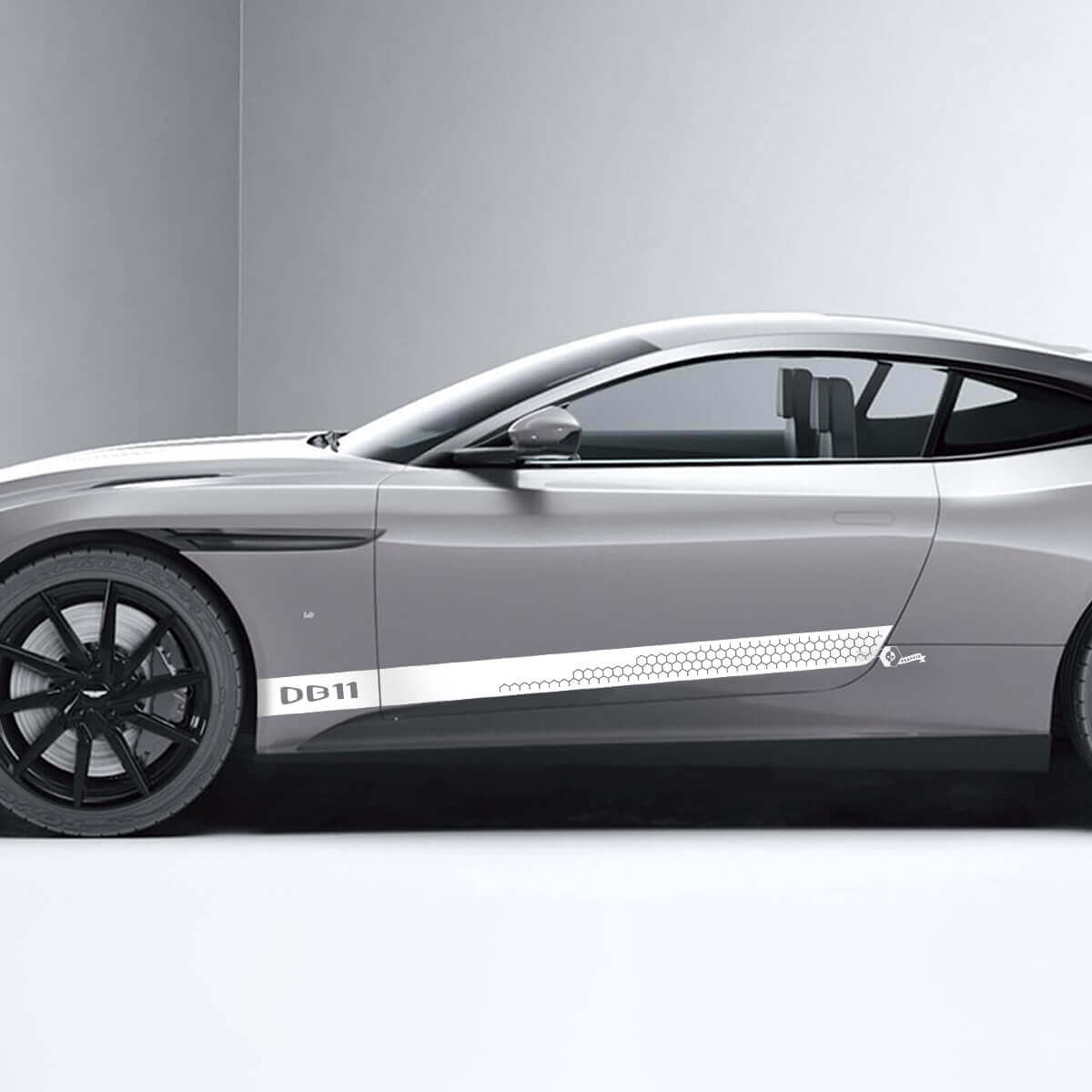 Calcomanías de vinilo en panal para las puertas laterales del Aston Martin DB11
