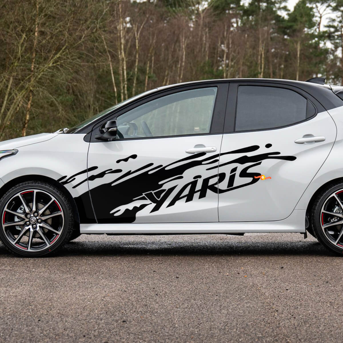 Gráficos adhesivos de vinilo para puerta lateral de TOYOTA Yaris
