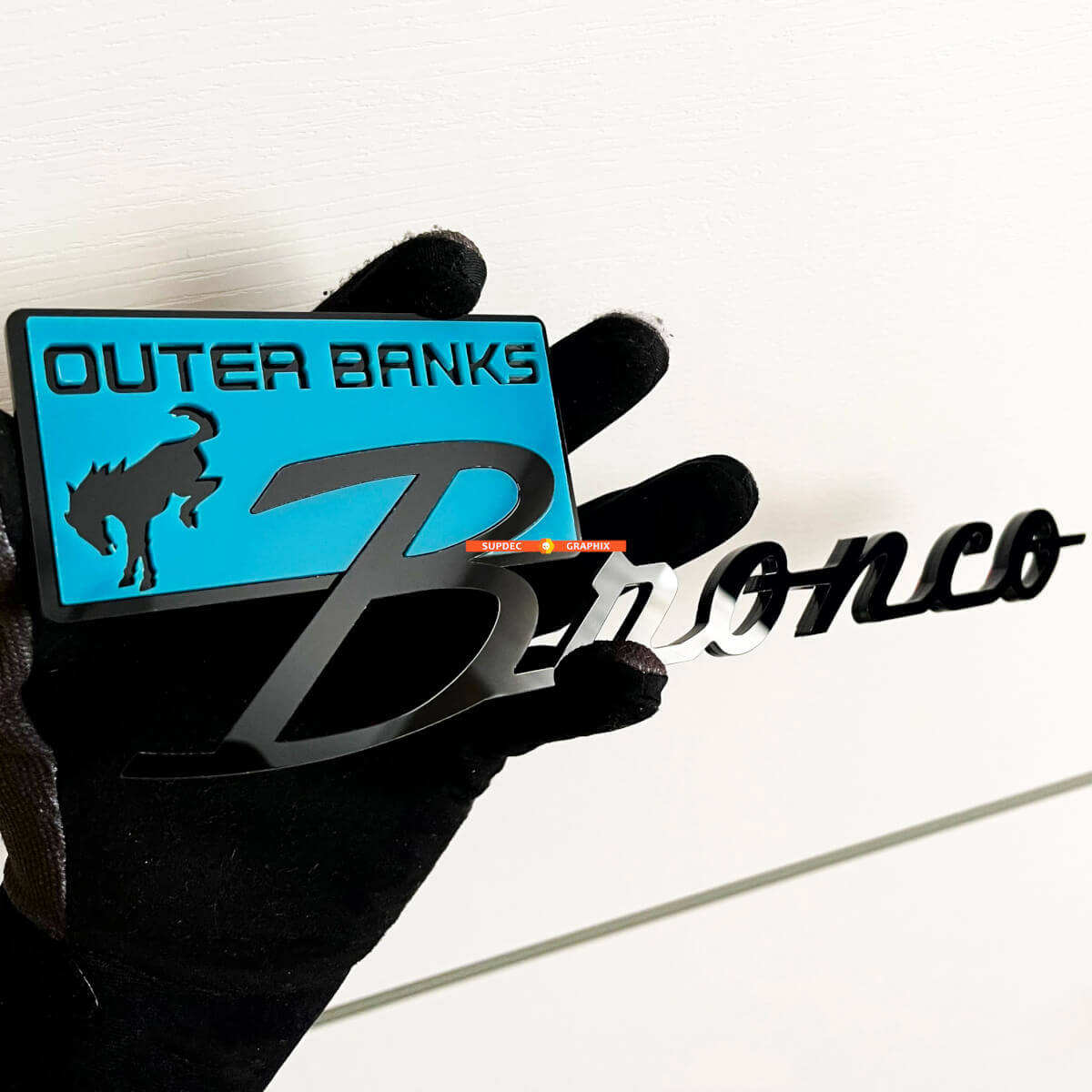 Insignias de guardabarros Bronco Outer Banks Emblema de la puerta trasera Insignia 3D Azul vs Negro
