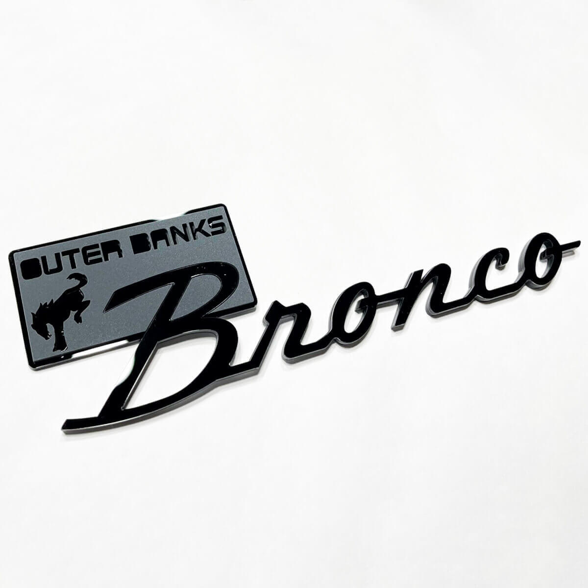 Bronco Outer Banks Fender Insignias Tailgate Emblem 3d Insignia Gris Vs Negro
