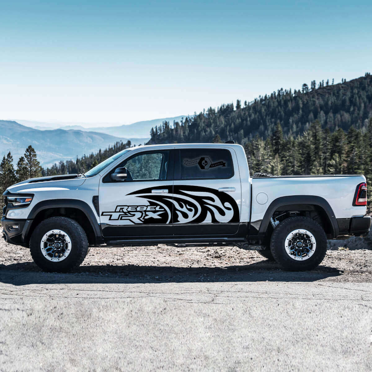 Kit de Pegatinas Laterales Vinilo con Llamas Estilo Tribal para Dodge Ram Rebel TRX 2021+