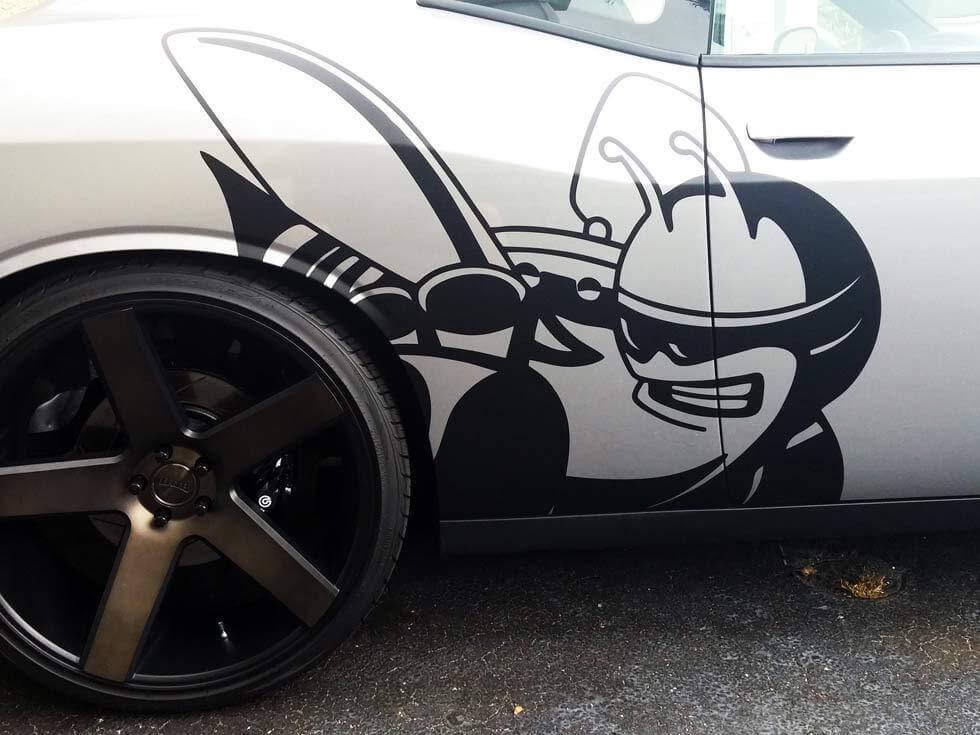 Kit de Vinilo Lateral con Logo Tribal Bee para Dodge Challenger