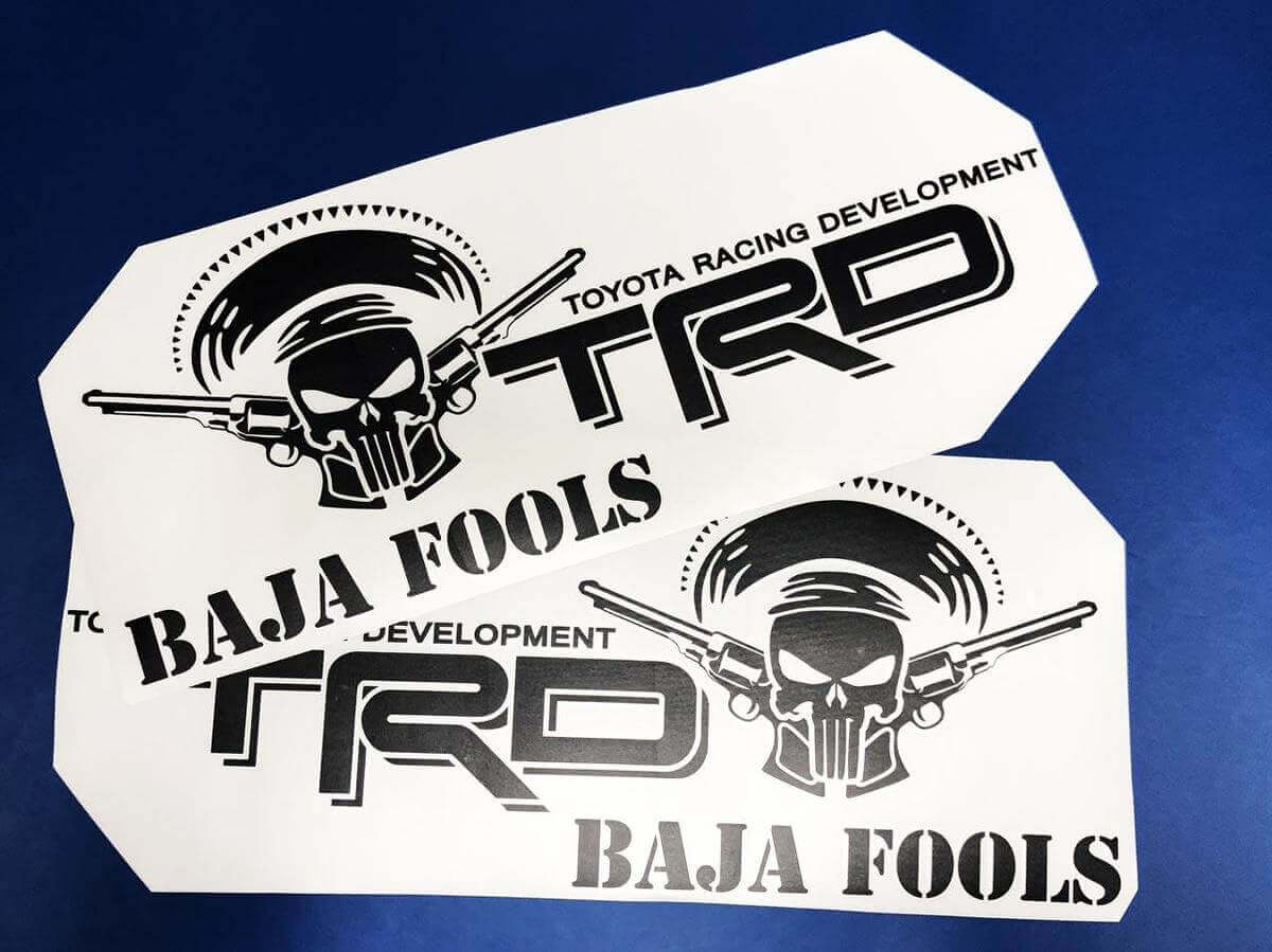 Calcomanías Laterales de Cama Calavera Castigadora Estilo Baja TRD para Camionetas Toyota
