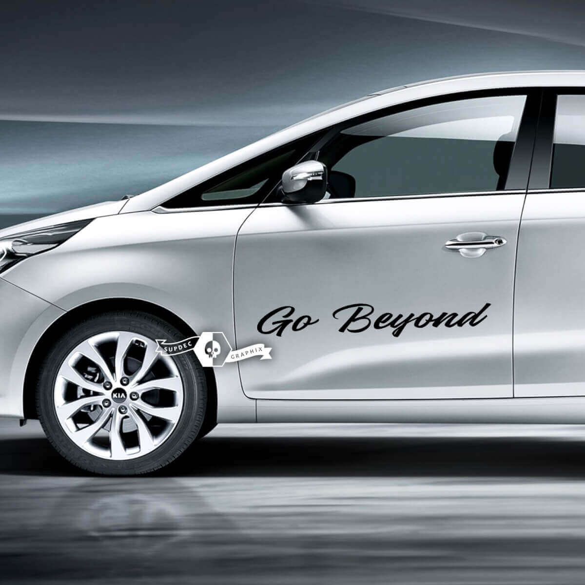 Par de puertas con letras Go Beyond, emblema, logotipo, pegatina de vinilo
