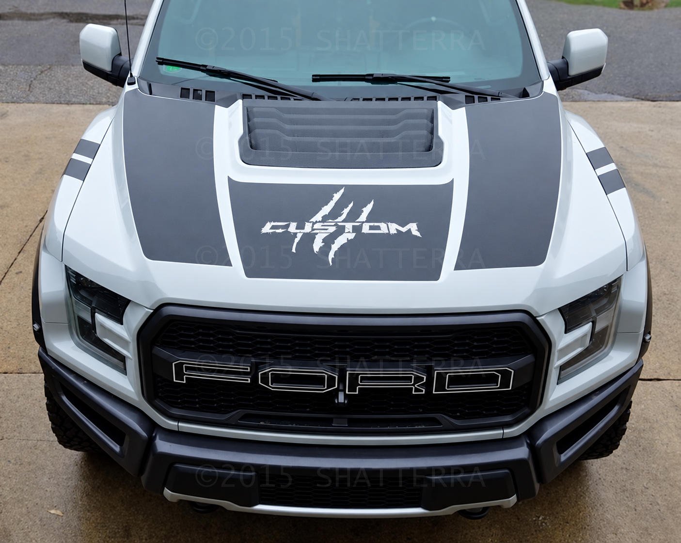 Etiqueta adhesiva vinilo personalizada de garra efecto blackout para capó Ford F-150 2017