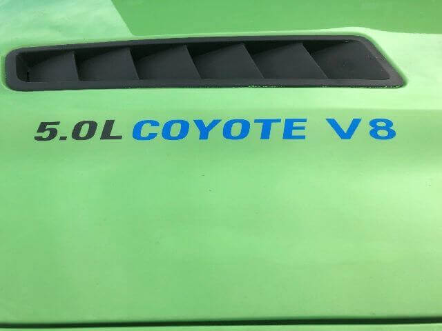 Juego de emblemas adhesivos de vinilo para capó V8 Coyote 5.0L para musclecar