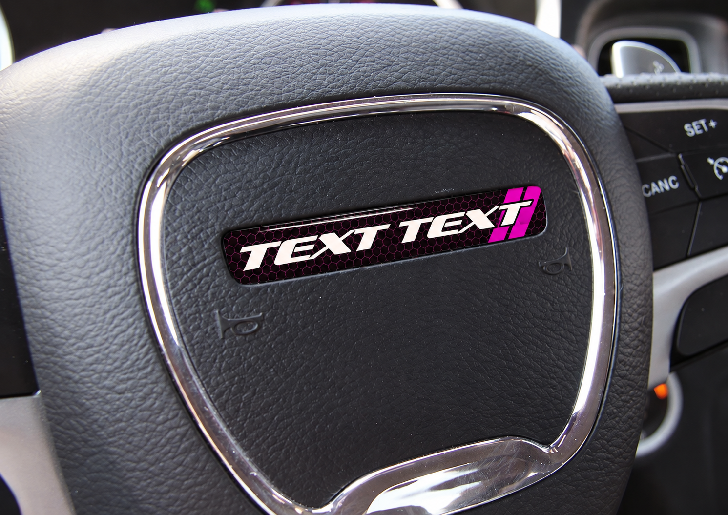Scat Pack Style TEXT TEXT Purple Honeycomb Domed Strip — Adhesivo de vinilo (volante) para Dodge Challenger