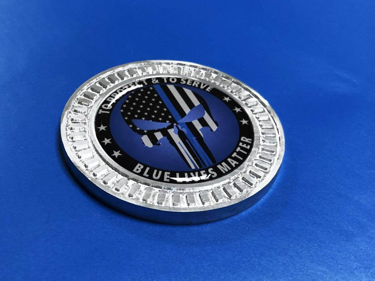 Insignia Emblema 3D de Aluminio Azul Línea Punisher para Jeep Wrangler
