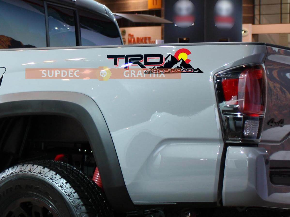 Calcomanía de vinilo estilo bandera TRD para el lateral de la caja de Toyota Tacoma