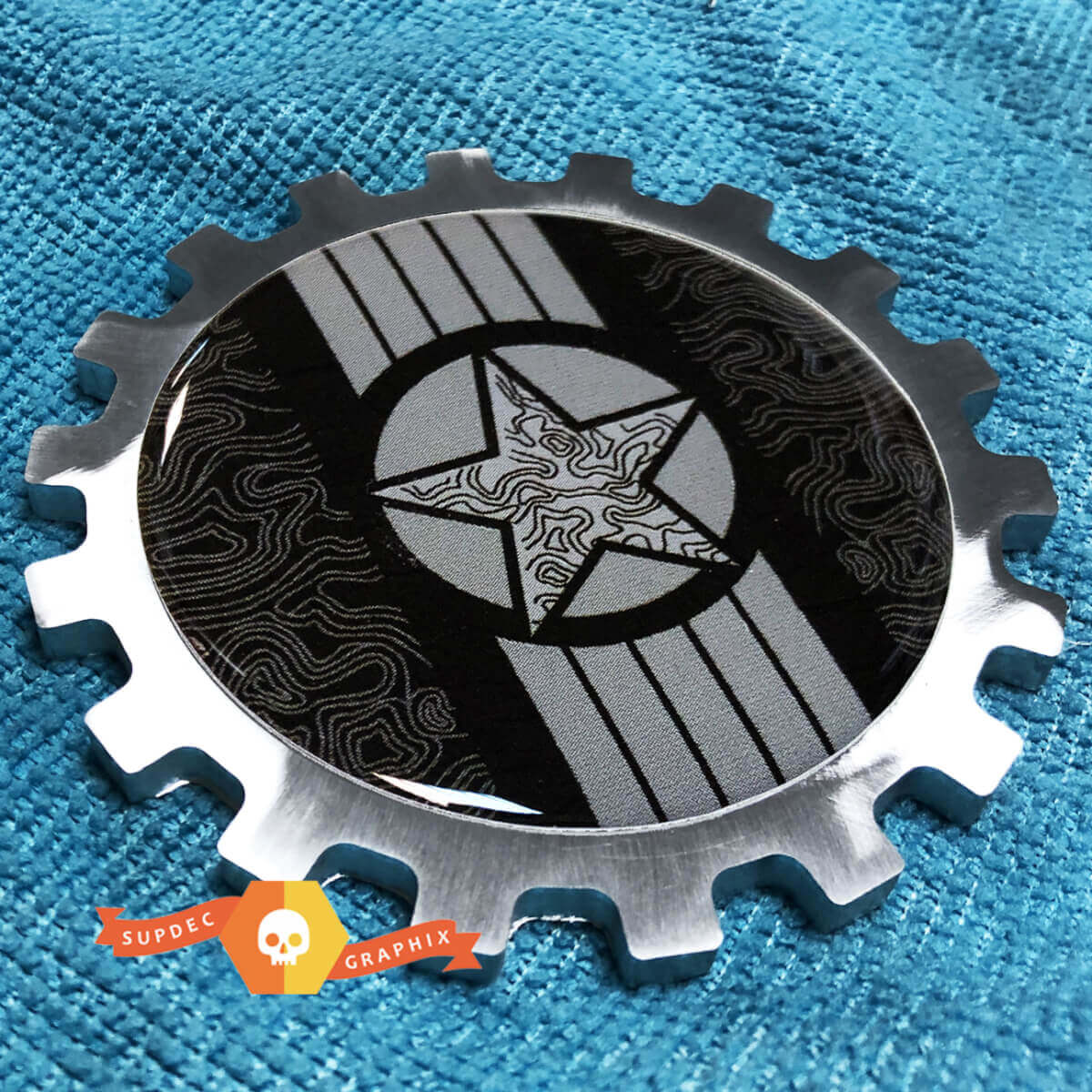 Emblema de aluminio Military Star con líneas topográficas para Jeep Wrangler