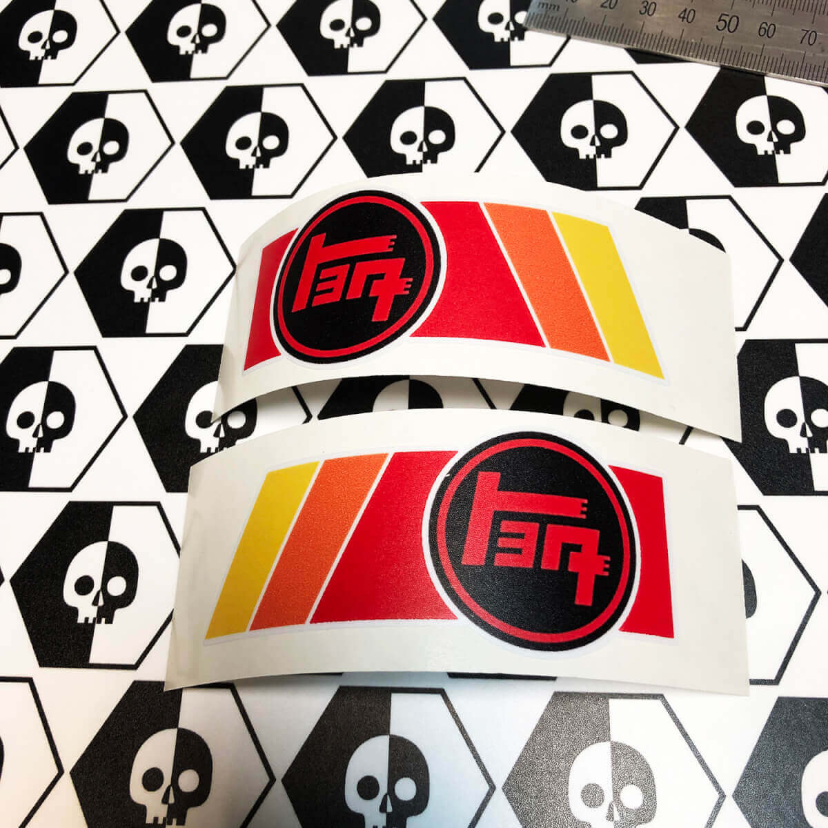 Par de pegatinas de vinilo TRD TEQ Vintage Sunset Retro estilo antiguo para Toyota 4Runner Tacoma FJ Cruiser
