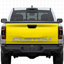 Vinilo adhesivo personalizado en negro para la puerta trasera de Dodge Ram Rebel_6