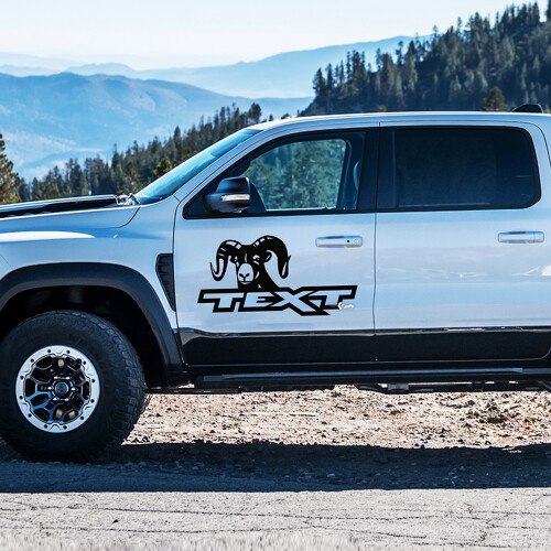 Pegatina de vinilo personalizada con texto y cabeza de carnero para puerta lateral de RAM 1500 Rebel, TRX 2019-2026