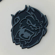 Emblema de insignias de guardabarros con insignia 3D de Angry Yeti Sasquatch
 4