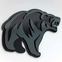 Emblema de insignias de guardabarros con insignia 3D personalizada de oso grizzly enojado
 3