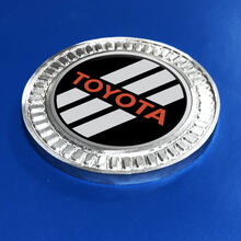 Insignia 3D Toyota Gris y Rojo TRD Retro Heritage Racing Stripes Emblema de Metal y Aluminio
 2