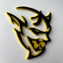 Insignia 3D personalizada Demon Dodge Charger Challenger logo Fender Insignias Emblema Amarillo vs Negro
 2