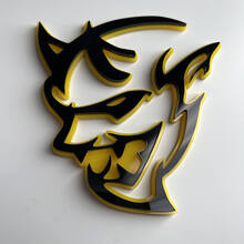 Insignia 3D personalizada Demon Dodge Charger Challenger logo Fender Insignias Emblema Amarillo vs Negro
 6