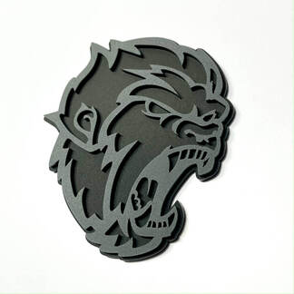 Insignia 3D de Angry Yeti Sasquatch Bigfoot, emblema de insignias de guardabarros gris vs negro
 1