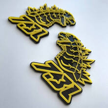 Godzilla 7.3L MEGAZILLA Musclecar Performance 7.3L Insignia 3D Emblema de insignias de guardabarros amarillo vs negro
 4