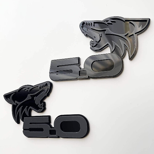 Insignia de guardabarros Coyote 5.0 Wolf 3D