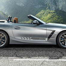 Rayas a cuadros en la puerta lateral con el logotipo M BMW Z4 Calcomanía de vinilo
 3