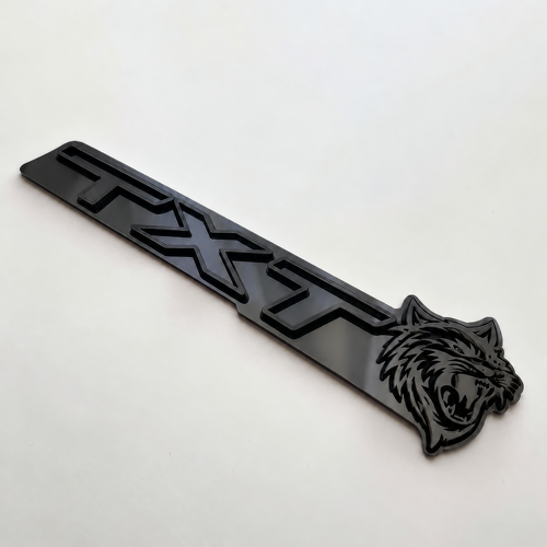 SRT Trackhawk Style Grey Black Custom TXT Cat 3D — Emblema (guardabarros)