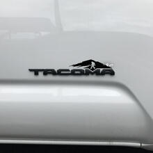 Etiqueta engomada de las montañas de Toyota Tacoma sobre la insignia Tacoma 2
 2