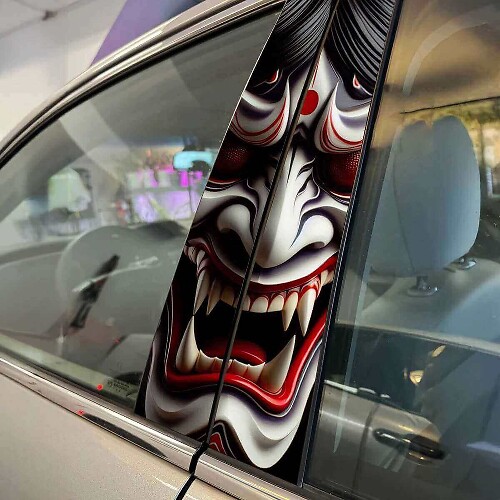 Calcomanía de vinilo personalizada de máscara de demonio japonés Hannya para puertas de pilar de automóvil. Gráficos de vinilo para estilismo de vehículos 2.
