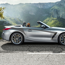 Etiqueta engomada del vinilo de las rayas de los acentos de las puertas laterales BMW Z4
 3