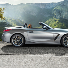 Etiqueta engomada del vinilo de las rayas de los acentos de las puertas laterales BMW Z4
 4