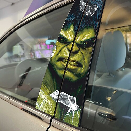 Envoltura adhesiva de vinilo para coche con puertas de pilar estilo Hulk
