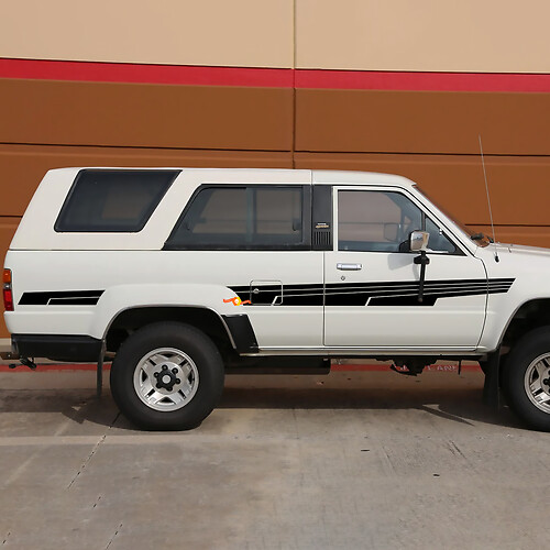 Calcomanías de vinilo con rayas laterales clásicas para Toyota 4Runner SR5 wagon
