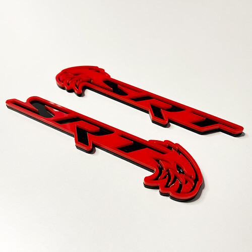 Insignia SRT Trackhawk 3D Emblema de insignias de guardabarros negro vs gris 2
