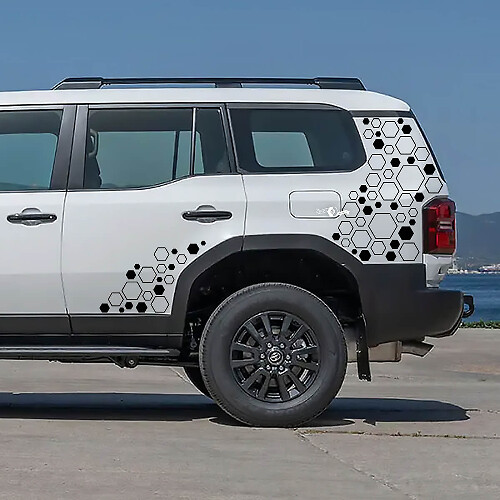 Vinilos adhesivos en forma de panal para los laterales y cuartos traseros del Toyota Land Cruiser 2024