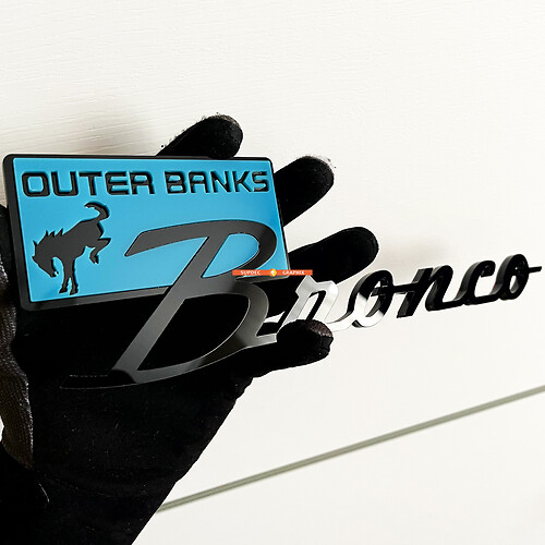 Insignias de guardabarros Bronco Outer Banks Emblema de la puerta trasera Insignia 3D Azul vs Negro

