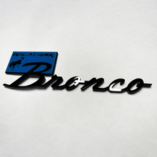 Bronco Wildtrak Fender Insignias Tailgate Emblem 3d Insignia negra vs azul
 4