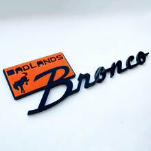 Bronco Badlands Fender Insignias Tailgate Emblem 3d Insignia negra vs azul 1
 3