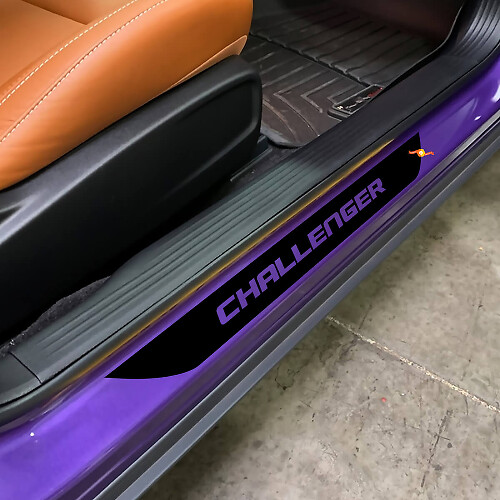 Calcomanías de Vinilo para el Umbral de la Puerta Dodge Challenger 2