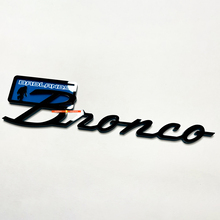 Insignias de guardabarros Yeti Sasquatch Bigfoot Bronco Badlands Emblema de portón trasero Insignia 3D Negro vs Azul
 7