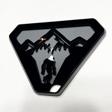 Montañas Sasquatch Bigfoot Yeti Insignias de guardabarros Emblema de portón trasero Insignia 3D 2
 10