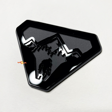 Montañas Sasquatch Bigfoot Yeti Insignias de guardabarros Emblema de portón trasero Insignia 3D 2
 8