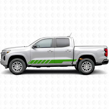 Vinilos en franjas inclinadas para puerta de carreras y paneles inferiores para Chevrolet Colorado 3ª generación 2023-2026_6