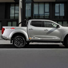 Pegatina de vinilo lateral tira fina Mouintains Style para Nissan Navara PRO 4X Warrior 2