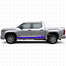 Calcomanía de vinilo para paneles laterales con franjas delgadas de montañas para Toyota Tundra 2022+_2