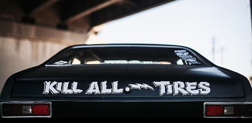 Vinilo adhesivo mata neumáticos para coches