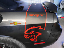 Dodge Challenger Charger SRT Hellcat Stripe Hell Cat Vinilo adhesivo gráfico 2 colores
 4