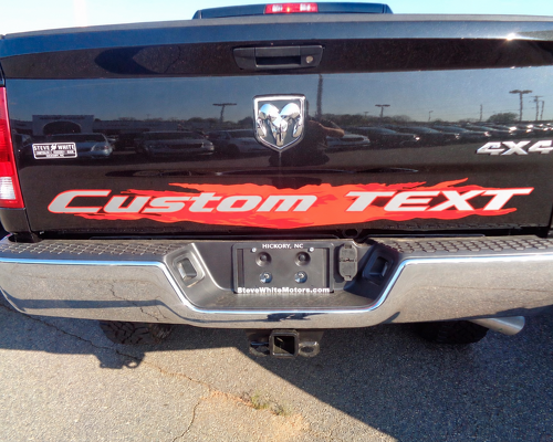 Vinilo adhesivo personalizado con letras de llamas para portón trasero RAM 2500 2014-2016