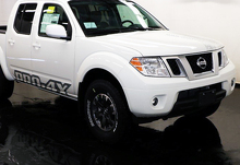 Kit de vinilos para capó y laterales Pro-4X para Nissan Frontier 2016_2