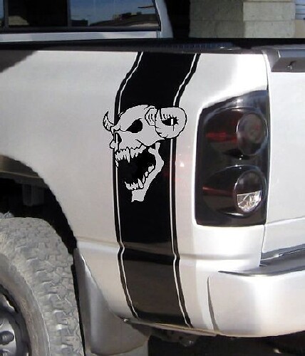 Calcomanías de vinilo con gráfico de calavera para la franja lateral trasera de camión Dodge Ram